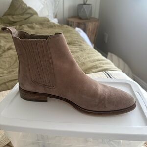 Women's Vince Camuto Suede Chelsea Boots - Taupe